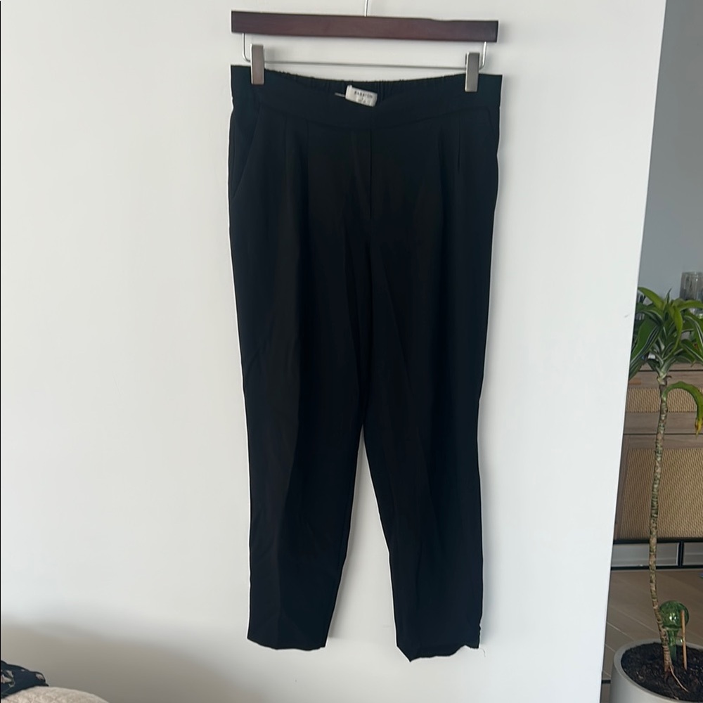 Babaton Black Capris
